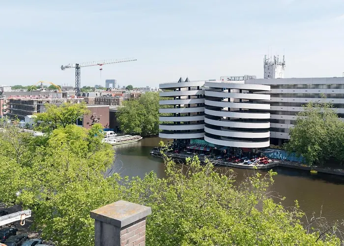 Rooftop Terrace Guest アパート