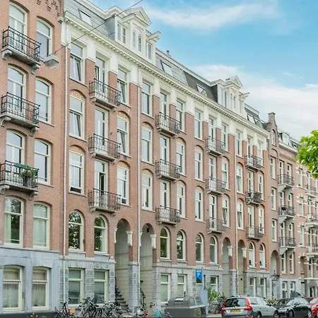 Rooftop Terrace Guest *