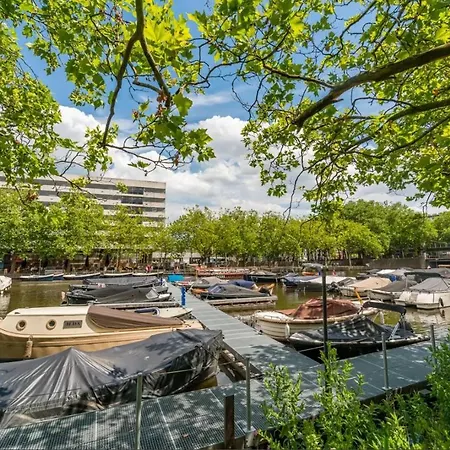 Rooftop Terrace Guest 公寓