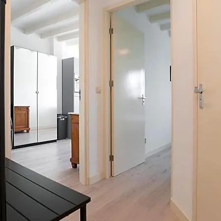 Rooftop Terrace Guest Apartment